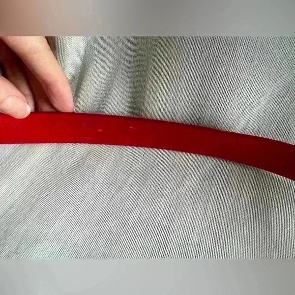 Women’s Red Gold Minimalist Classic Everyday Casual Statement Accessory Belt - Picture 3 of 7